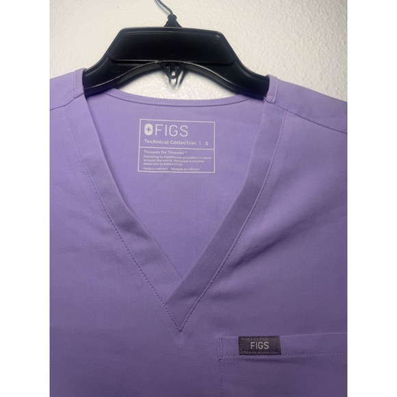 FIGS Casma Scrub Top Purple V-Neck Technical Collection FW1000 Womens Small - Picture 3 of 8